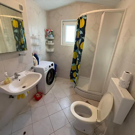 Apartman Gradac *